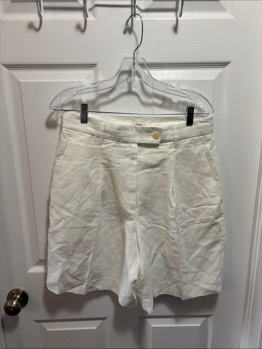Wilfred Vito Linen Shorts